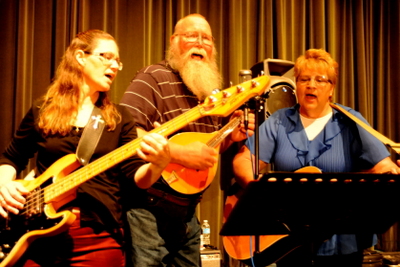 Three Crosses bluegrass group