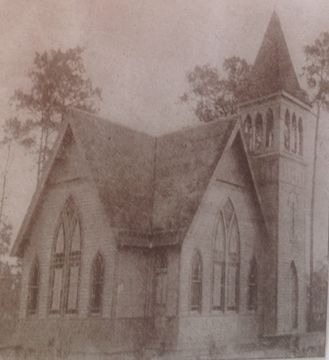 An early photo of Dunnellon Presbyterian Church. Courtesy, Dunnellon Historical Society.