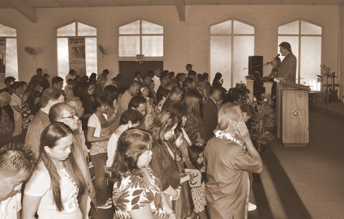 altar call at Bethel Chapel in Waipahu, HI